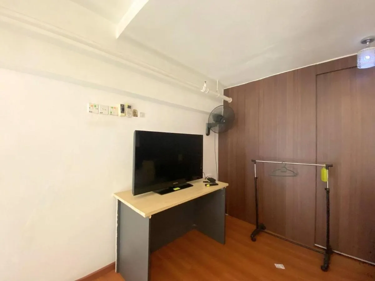 アパート Minimalist Balcony Duplex W Netflix At Bayan Lepasアパートメント