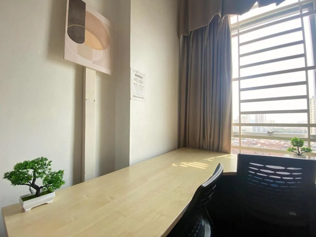 アパート Minimalist Balcony Duplex W Netflix At Bayan Lepasアパートメント