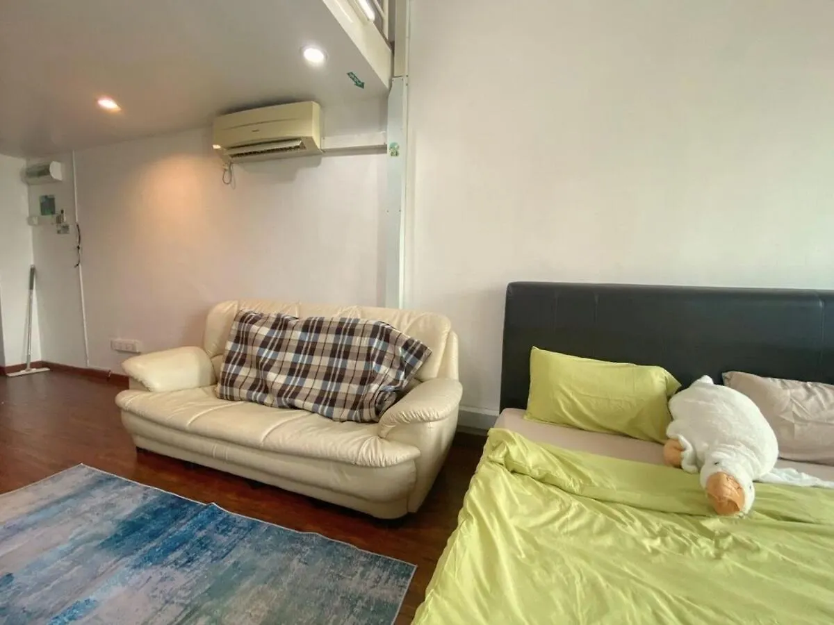 Minimalist Balcony Duplex W Netflix At Bayan Lepasアパートメント 0*,